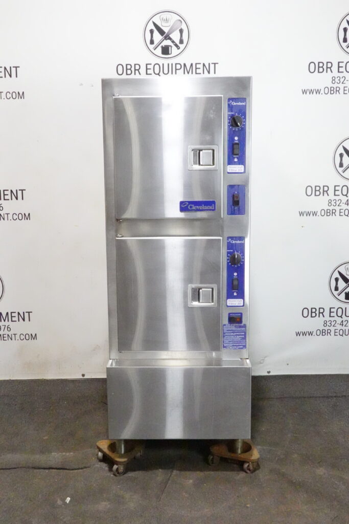 CLEVELAND 10 PAN DOUBLE STACKED NATURAL GAS CONVECTION STEAMER MODEL 24CGA10