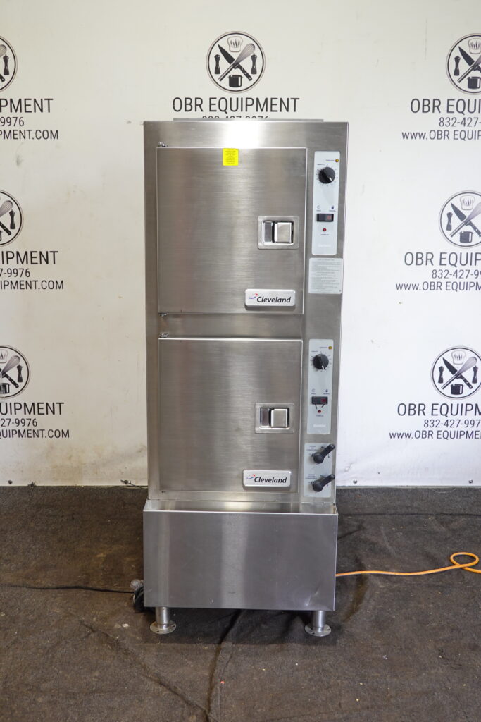 CLEVELAND 10 PAN DOUBLE STACKED NATURAL GAS CONVECTION STEAMER MODEL 24CGA10.2