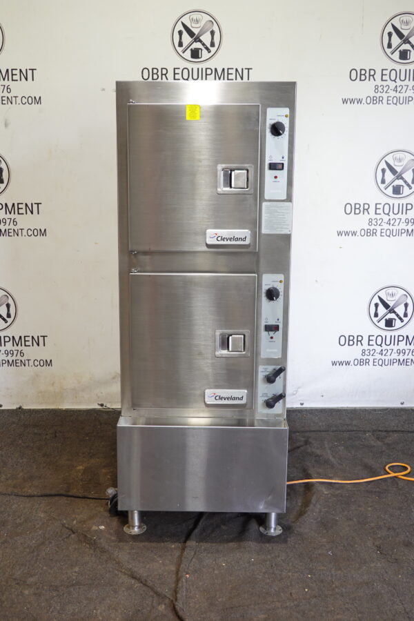 CLEVELAND 10 PAN DOUBLE STACKED NATURAL GAS CONVECTION STEAMER MODEL 24CGA10.2 - Image 3