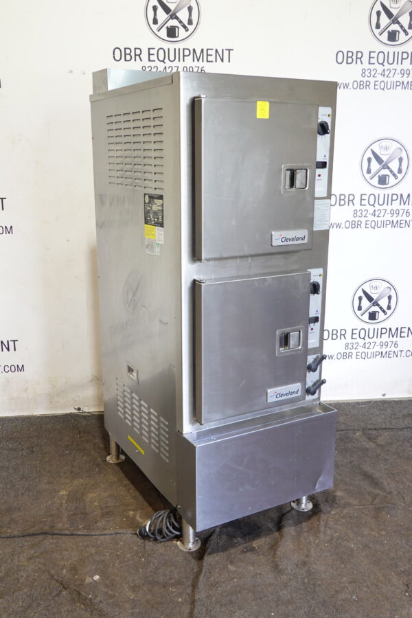 CLEVELAND 10 PAN DOUBLE STACKED NATURAL GAS CONVECTION STEAMER MODEL 24CGA10.2 - Image 8