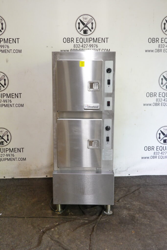 CLEVELAND 10 PAN DOUBLE STACKED NATURAL GAS CONVECTION STEAMER MODEL 24CGA10