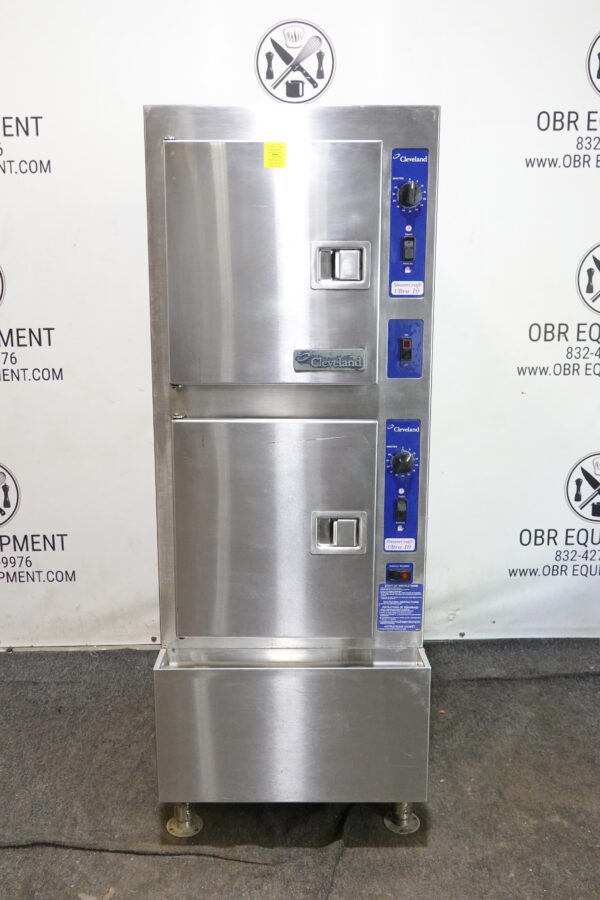 CLEVELAND 10 PAN DOUBLE STACKED NATURAL GAS CONVECTION STEAMER MODEL 24CGA10.2 - Image 2