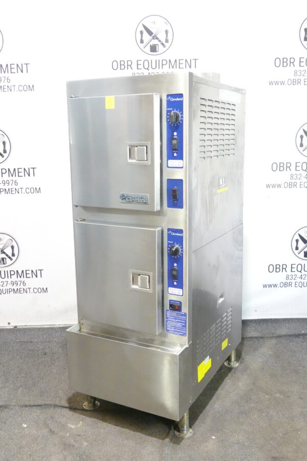CLEVELAND 10 PAN DOUBLE STACKED NATURAL GAS CONVECTION STEAMER MODEL 24CGA10.2 - Image 10