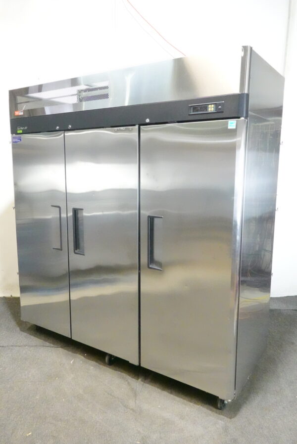 TURBO AIR 78” THREE SOLID DOOR REACH-IN REFRIGERATOR MODEL M3R72-3-N - Image 14