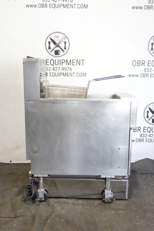 PITCO NATURAL GAS (40 LBS CAPACTIY) FRYER WITH FILTRATION SYSTEM MODEL IB-SG14 - Image 13