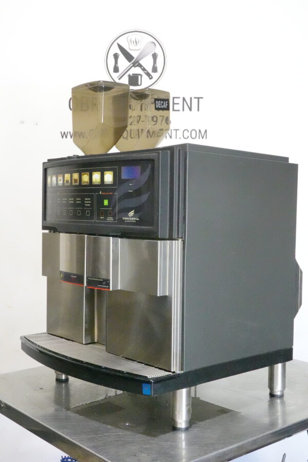 CONCORDIA ELECTRIC SUPERAUTOMATIC 6 BEVERAGE SYSTEM HOT/COLD ESPRESSO MACHINE MODEL XPRESS - Image 3