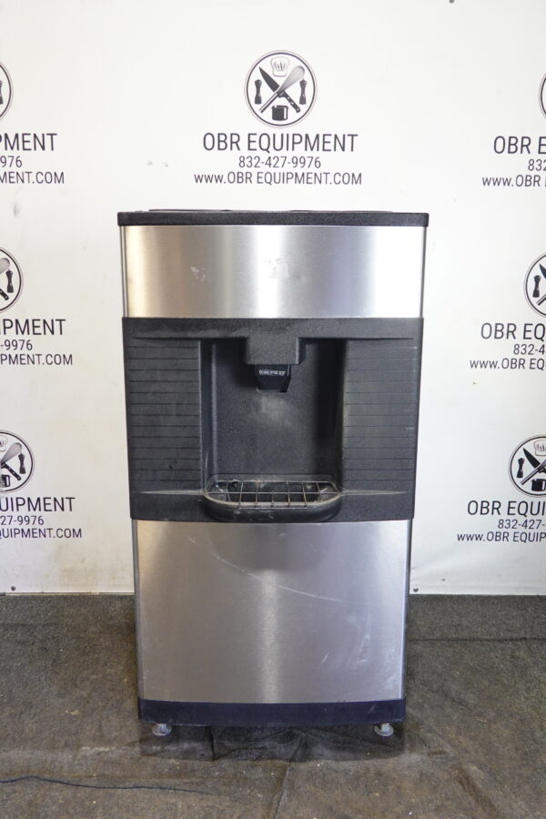 MANITOWOC 30” HOTEL ICE DISPENSE MODEL QPA310 (CAPACITY 180LBS OF ICE)