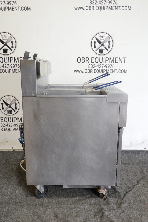 2019 FRYMASTER TWO BAY GAS (50 LBS CAPACITY PER BAY) FRYER WITH FILTRATION SYSTEM MODEL FMJ250 - Image 10