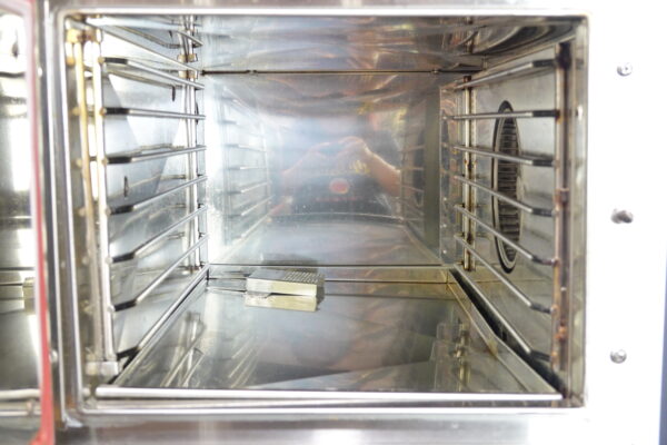 2021 GROEN 3 PAN ELECTRIC BOILERLESS CONVECTION STEAMER ON STAND MODEL SSB-3E (MFR 2021) - Image 6