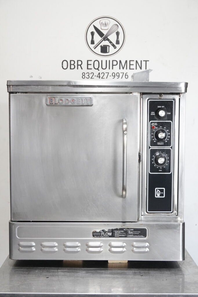 BLODGETT STAINLESS STEEL HALF-SIZE NATURAL GAS CONVECTION OVEN MODEL DFG-50