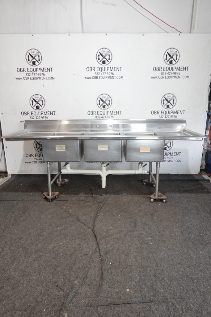 104” HEAVY DUTY THREE COMPARTMENT WITH 2 DRAINBOARD STAINLESS STEEL SINK (LOCAL PICK UP ONLY)