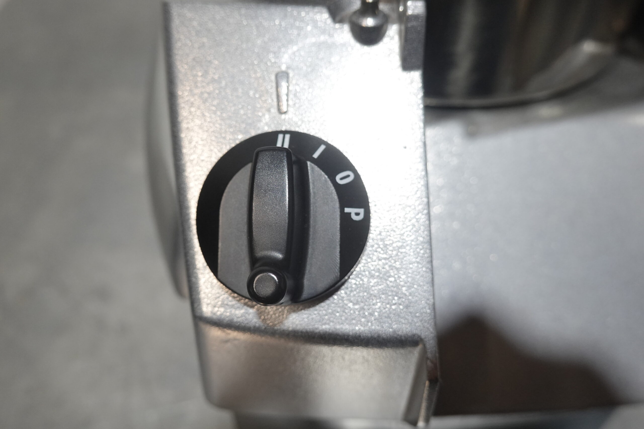 BERKEL 3.2 QT COMBINATION FOOD PROCESSOR/ CONTINUOUS FEED CUTTER MODEL B-32 - Image 3