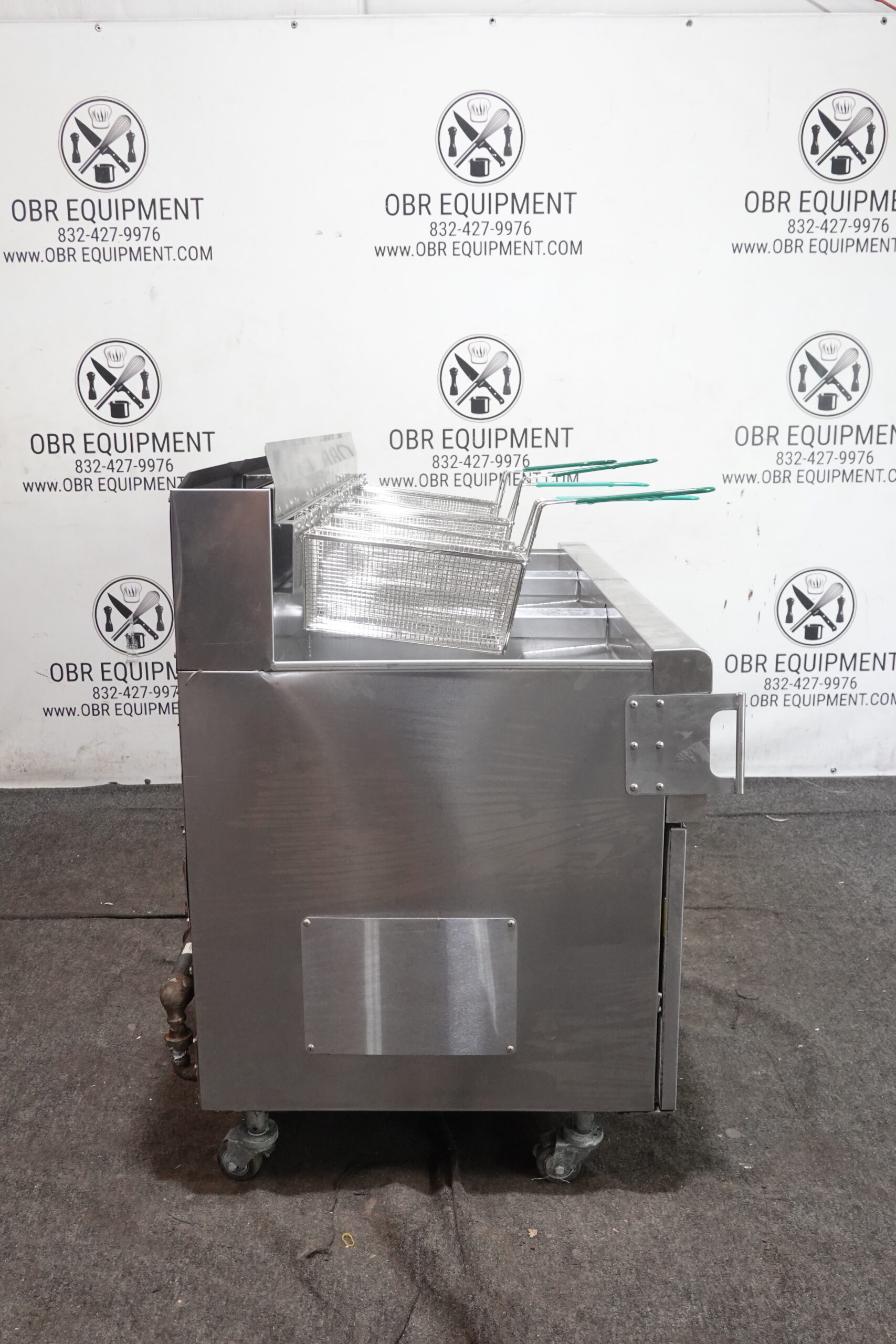 2021 FRYMASTER THREE BAY NATURAL GAS (60 LBS CAPACITY PER BAY) FRYER WITH FILTRATION SYSTEM MODEL 3FQG60- T0QTZNG - Image 13