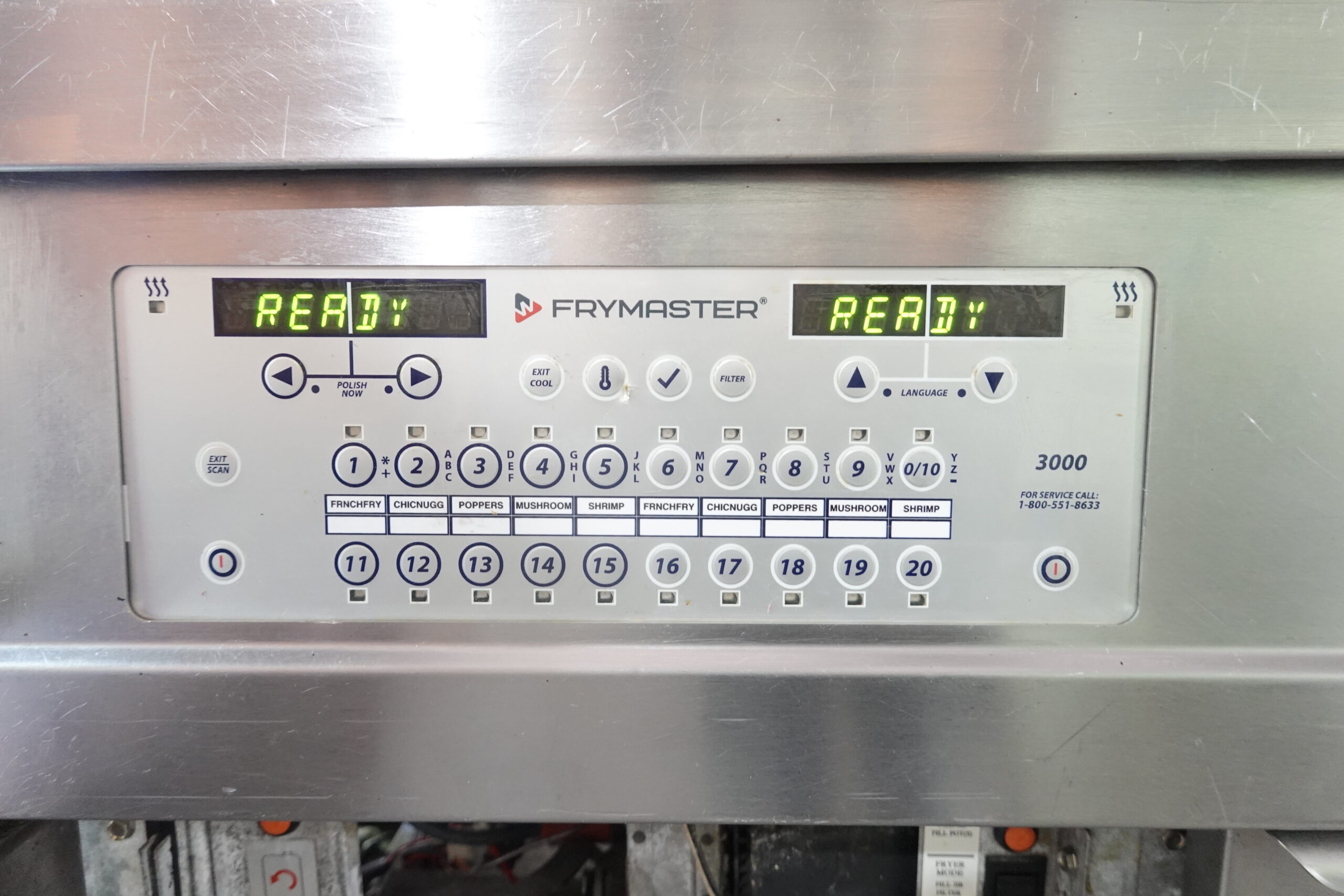 2020 FRYMASTER FOUR BAY NATURAL GAS (30 LBS CAPACITY PER BAY) FRYER WITH FILTRATION SYSTEM AND BASKET LIFTS MODEL FPGL430CA - Image 3