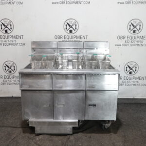 2013 PITCO THREE BAY NATURAL GAS (50 LBS CAPACITY PER BAY) FRYER WITH FILTRATION SYSTEM MODEL SSH55