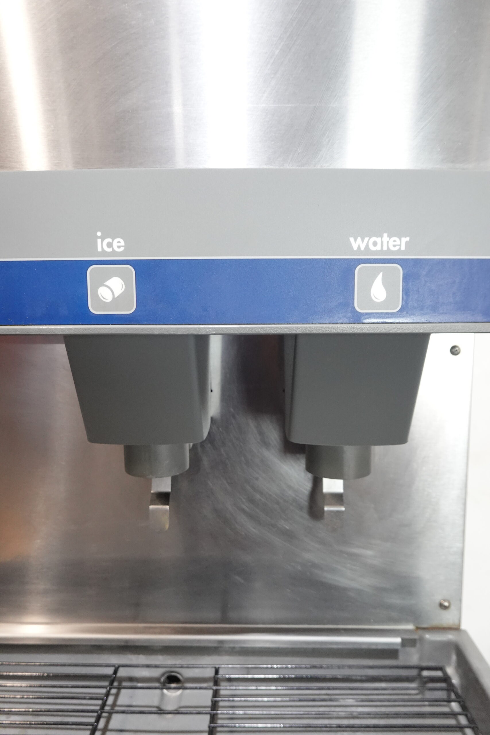 FOLLET 400 LBS AIR COOLED ICE MAKER/WATER DISPENSER (CHEWABLE ICE) MODEL 110FB400A - Image 11