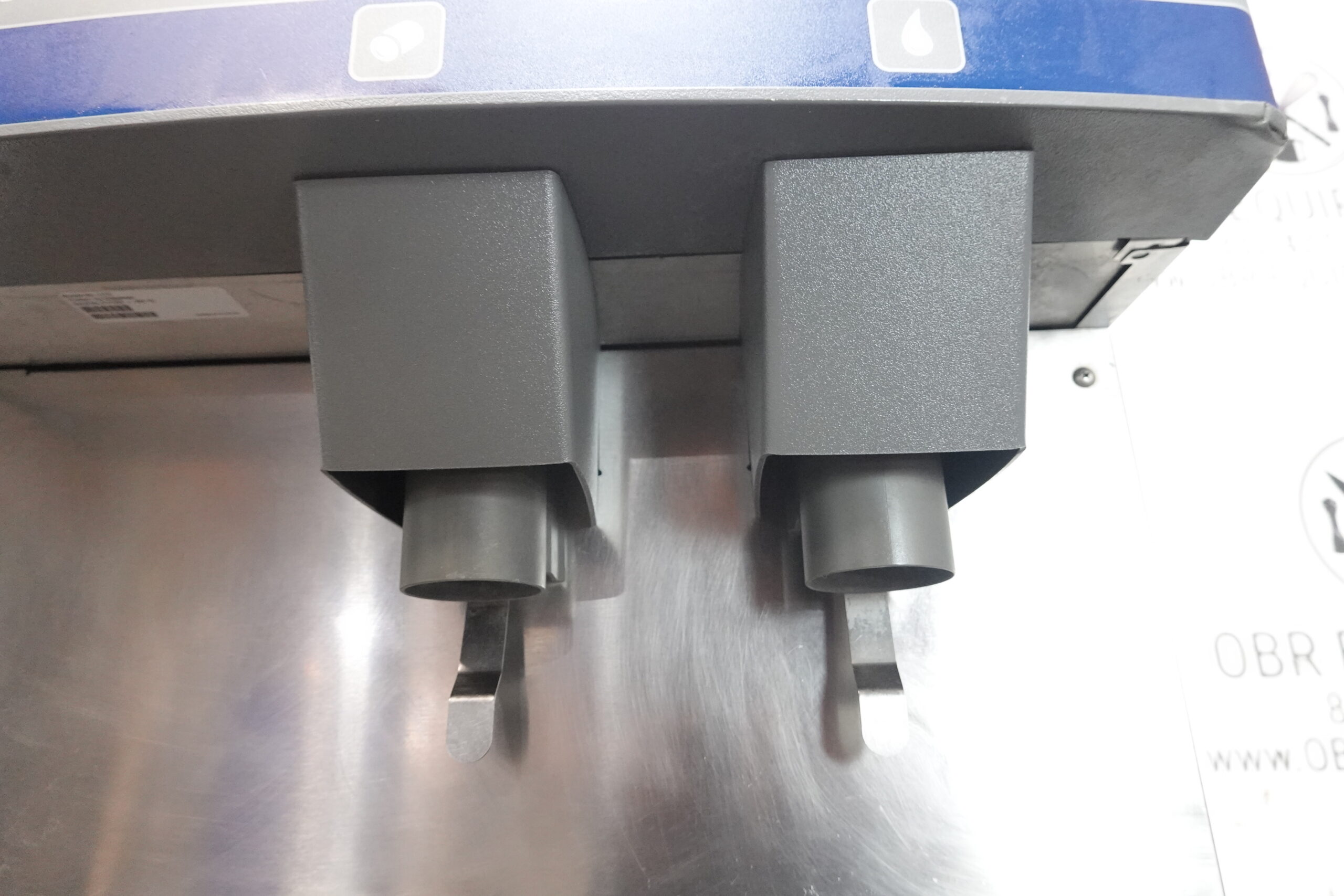FOLLET 400 LBS AIR COOLED ICE MAKER/WATER DISPENSER (CHEWABLE ICE) MODEL 110FB400A - Image 9