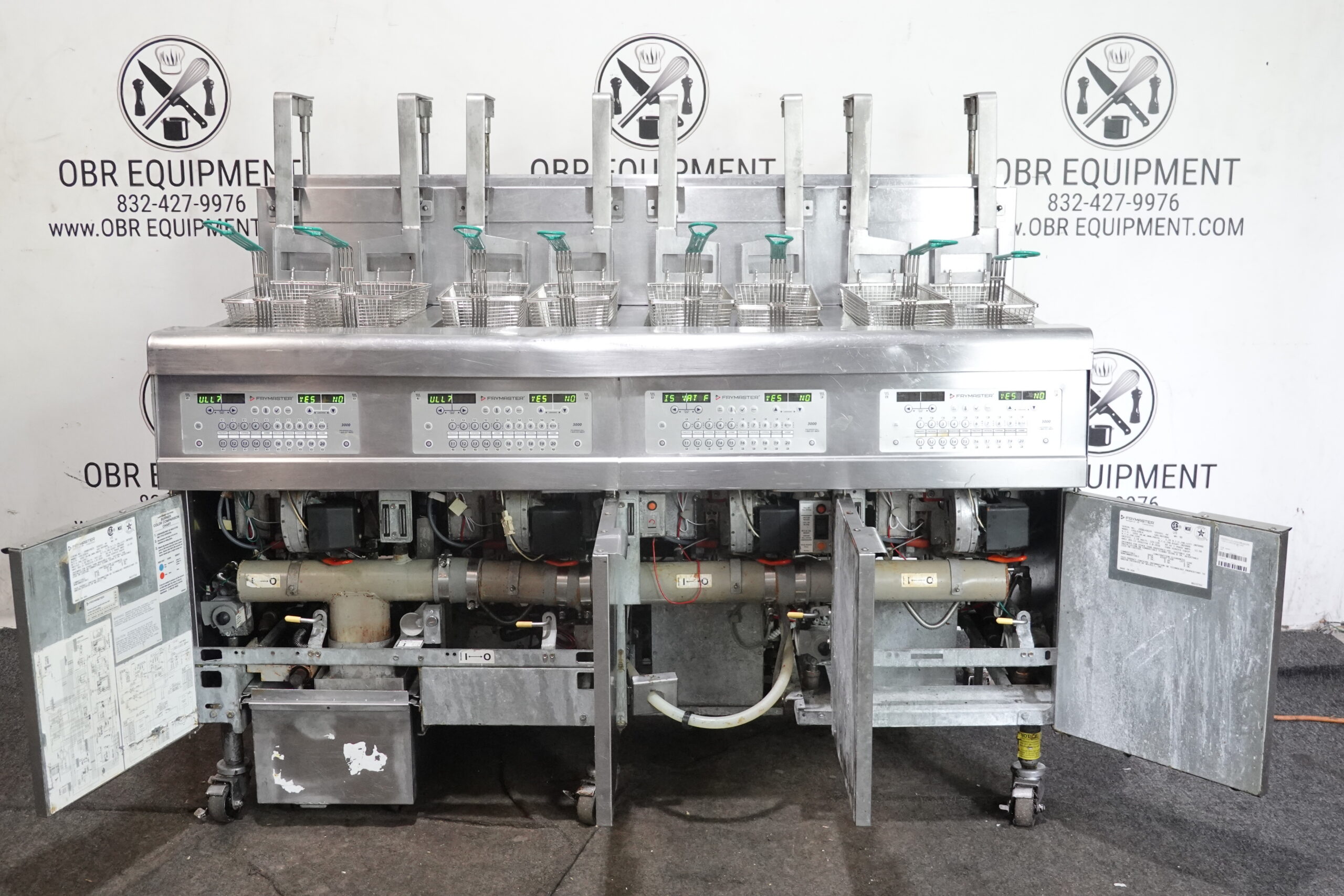 2020 FRYMASTER FOUR BAY NATURAL GAS (30 LBS CAPACITY PER BAY) FRYER WITH FILTRATION SYSTEM AND BASKET LIFTS MODEL FPGL430CA - Image 5