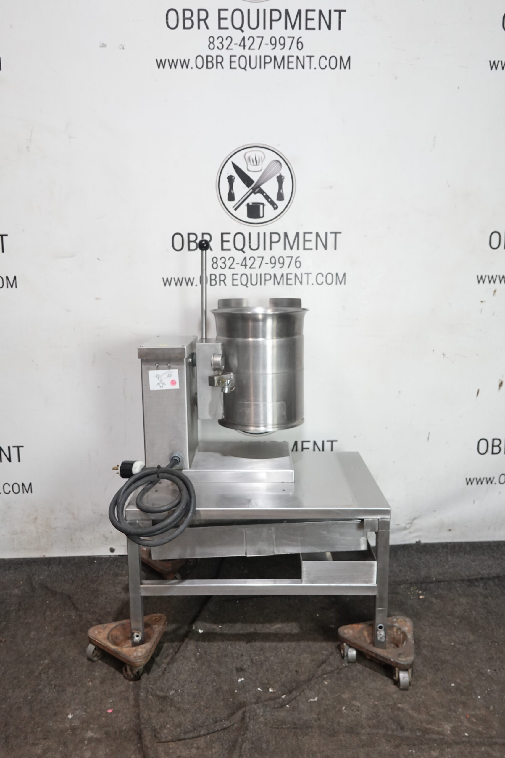CLEVELAND 3 GAL ELECTRIC TILTING STEAM JACKTED KETTLE MODEL KET-3T - Image 8