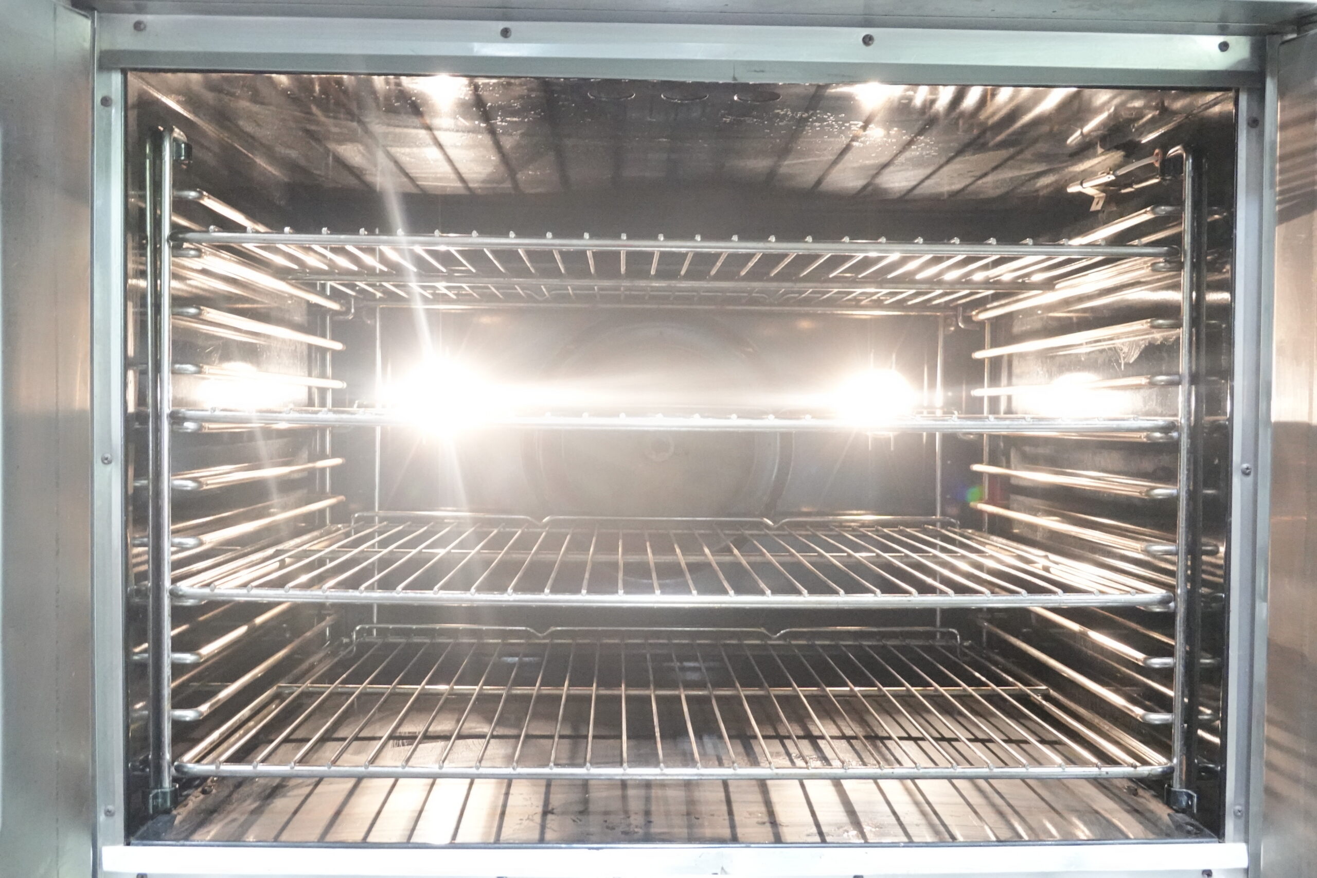 BLODGETT DOUBLE STACKED NATURAL GAS CONVECTION OVEN MODEL DFG-100-3- TOP OVEN W TIME FAN DELAY - Image 3