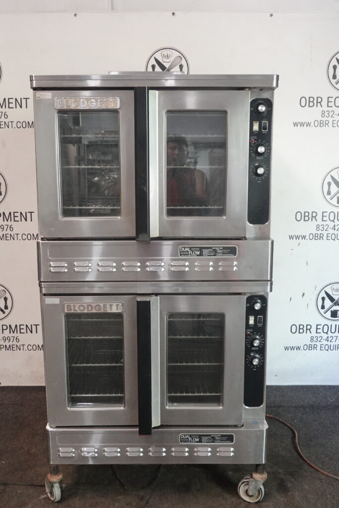 BLODGETT DOUBLE STACKED NATURAL GAS CONVECTION OVEN MODEL DFG-100-3